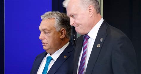 Lithuanian president calls Orbán a Russian ‘flirt’ after Putin handshake